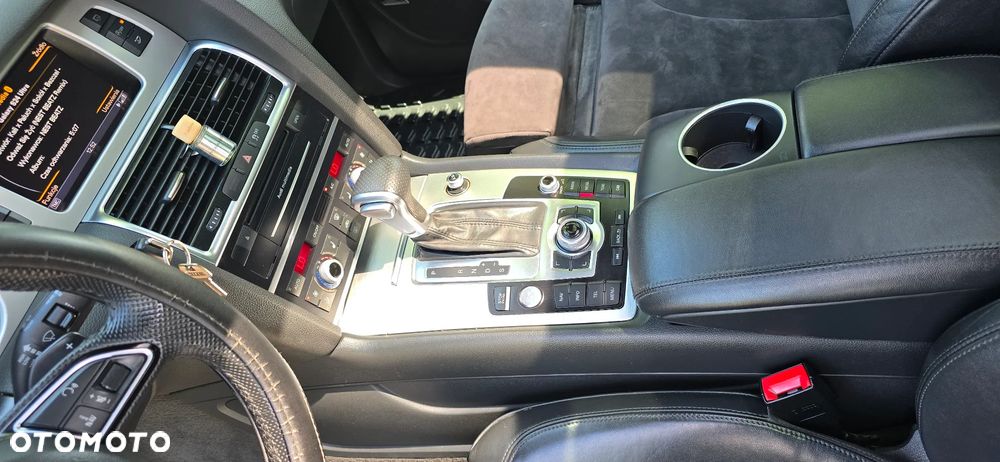 Audi Q7 3.0 TDI DPF Quattro Tiptronic - 33