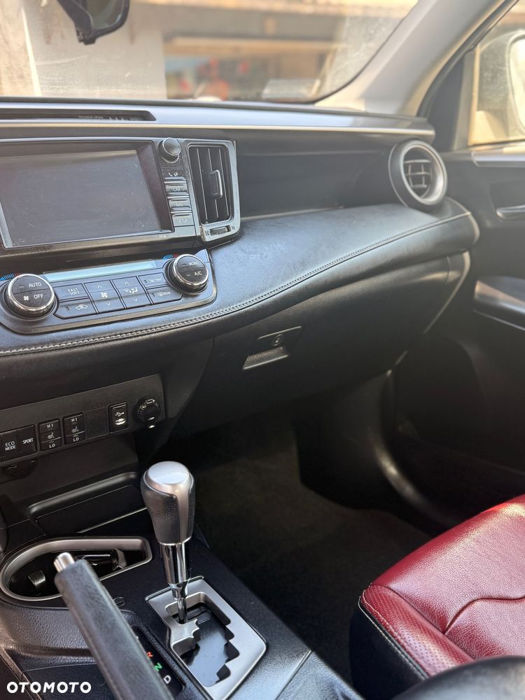 Toyota RAV4 - 22