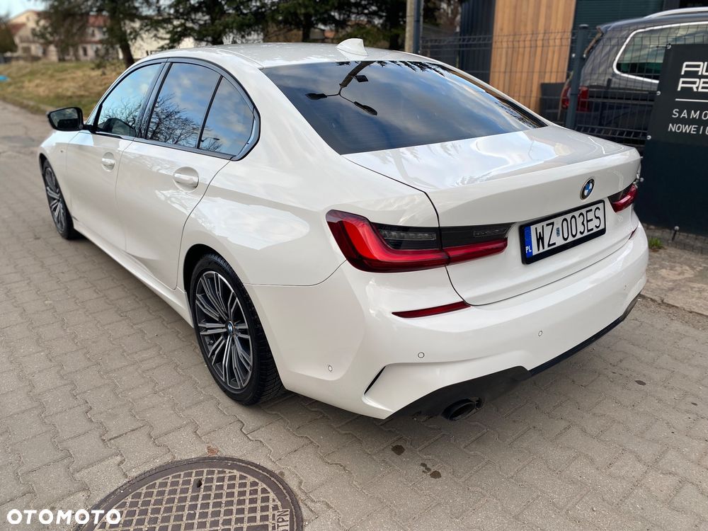 BMW Seria 3 318i M Sport - 9