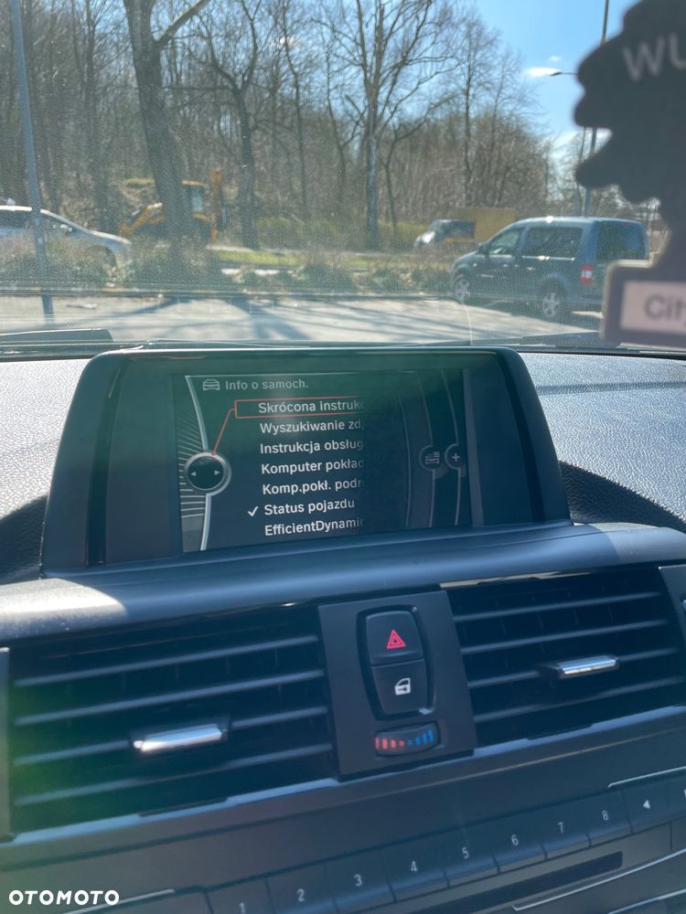 BMW Seria 1 116i - 14