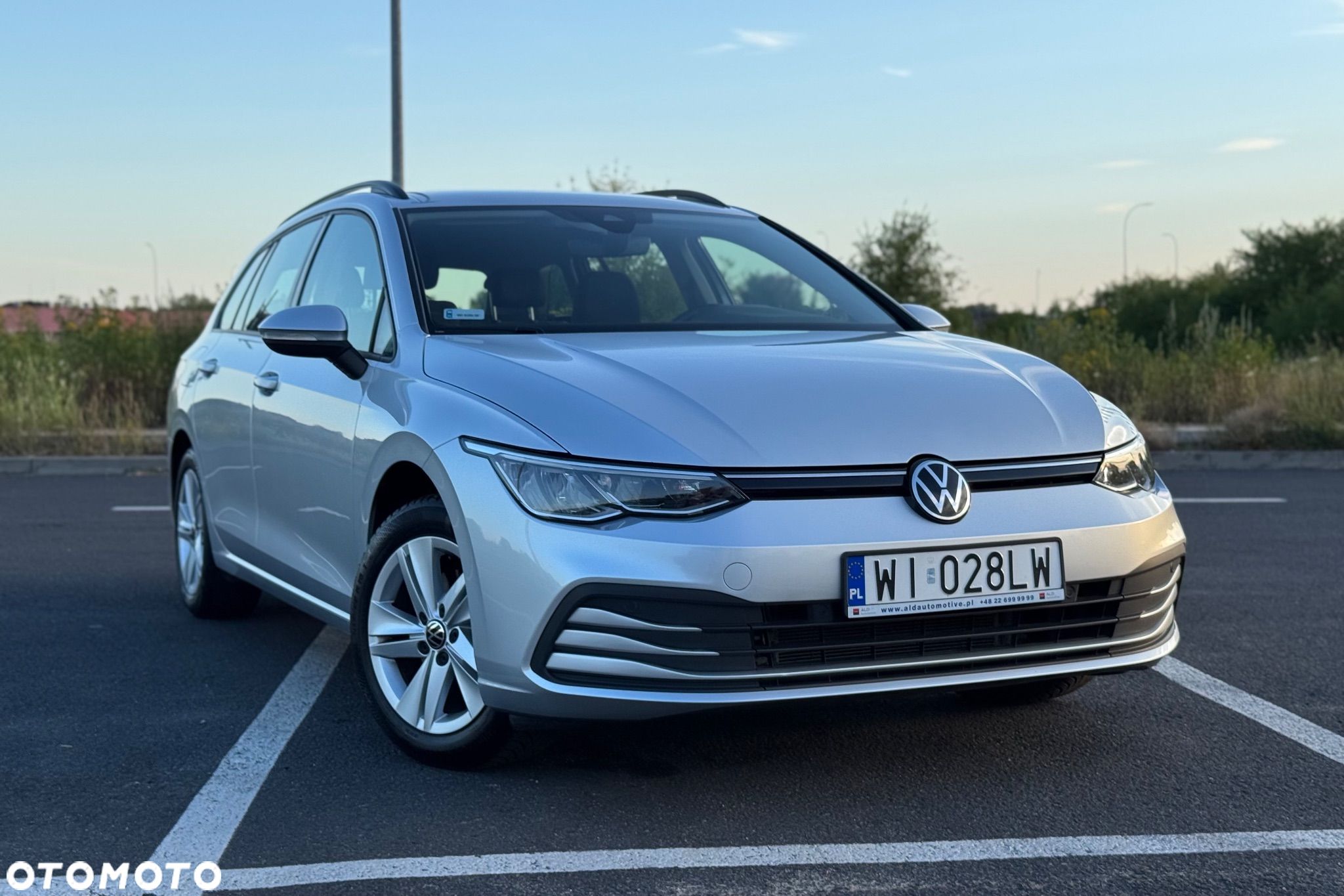 Volkswagen Golf VIII 1.5 TSI EVO Life - 1