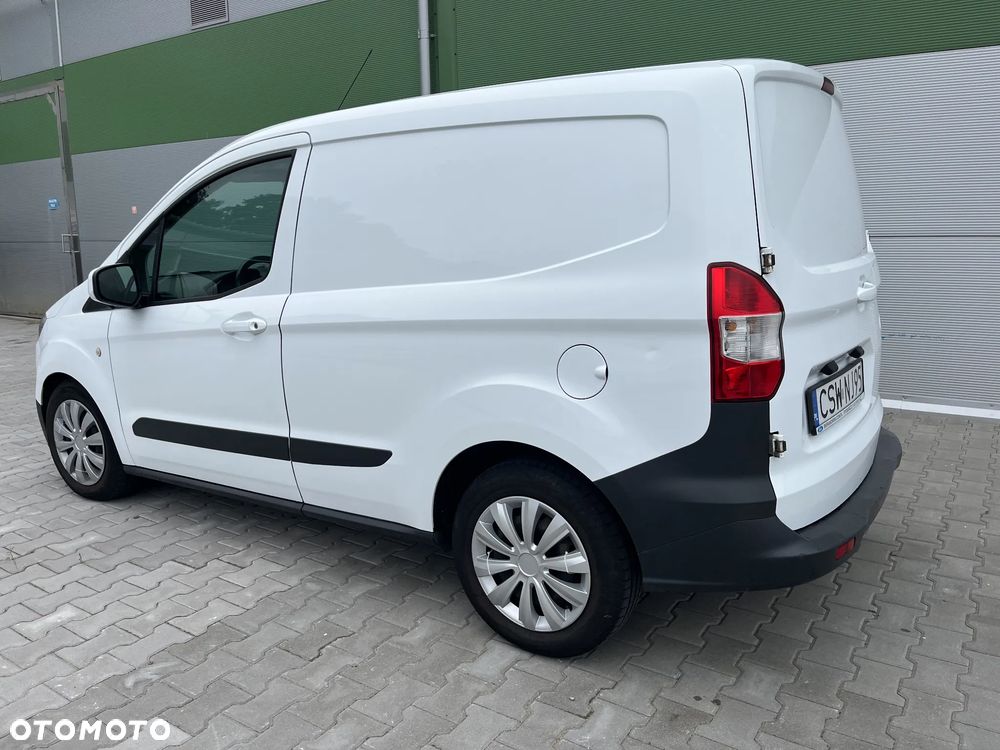 Ford Transit Courier Ambiente - 4