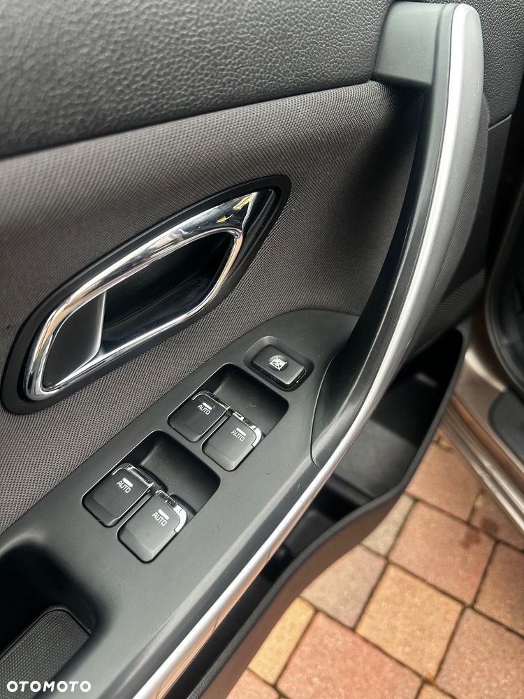 Kia Ceed 1.4 CVVT ISG Dream Team Edition - 14