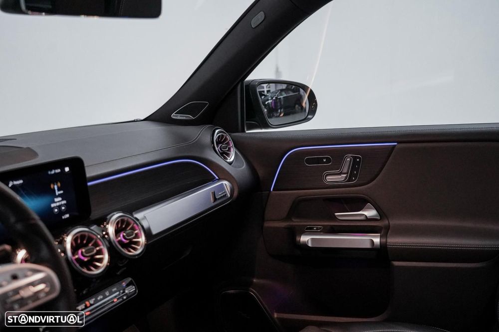 Mercedes-Benz GLB 180 d AMG Line - 23