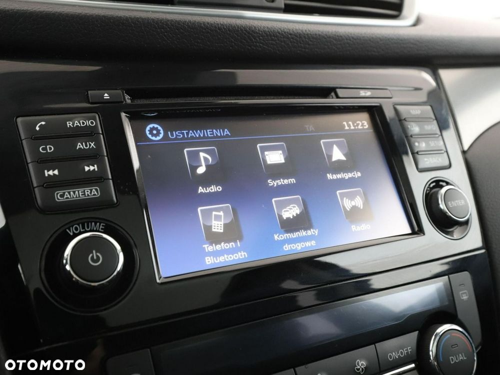 Nissan Qashqai 1.2 DIG-T N-Connecta - 24