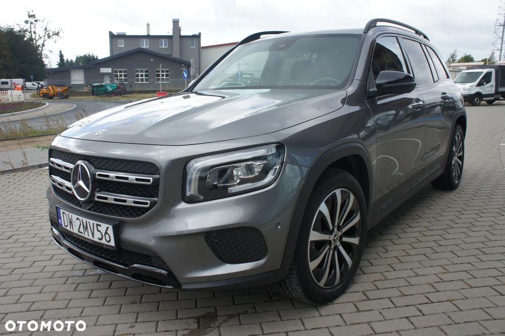 Mercedes-Benz GLB 250 4-Matic 8G-DCT - 2