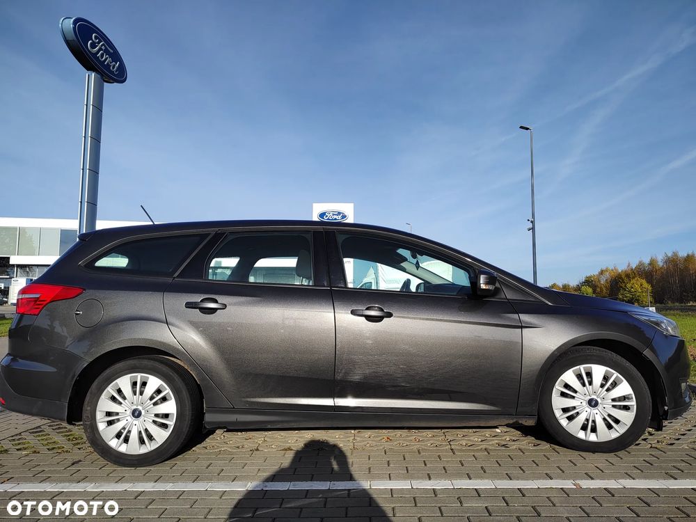 Ford Focus 1.5 EcoBlue Trend - 4