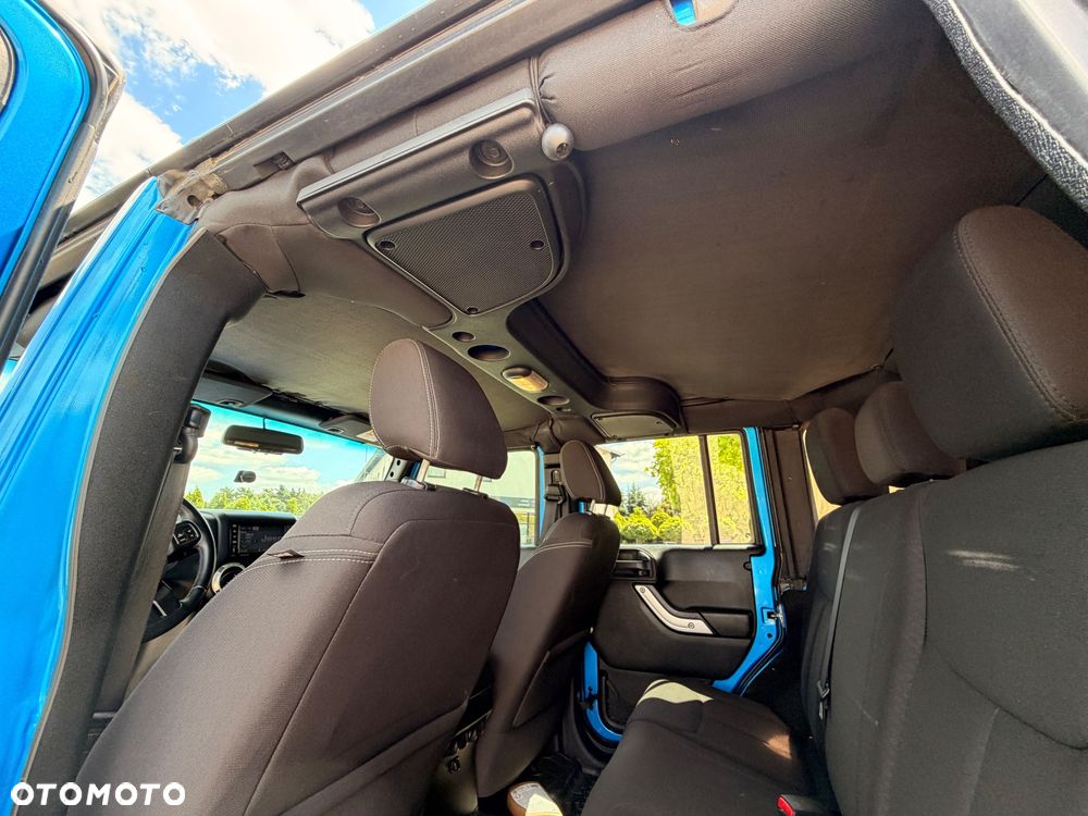 Jeep Wrangler 2.8 CRD Unlim Rubicon Recon - 30