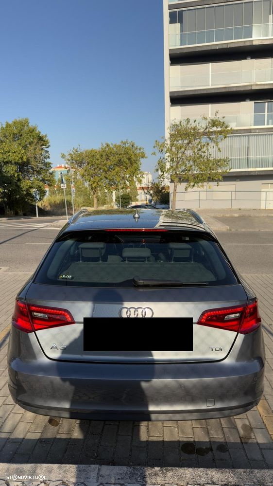 Audi A3 Sportback 1.6 TDI Attraction S tronic - 5