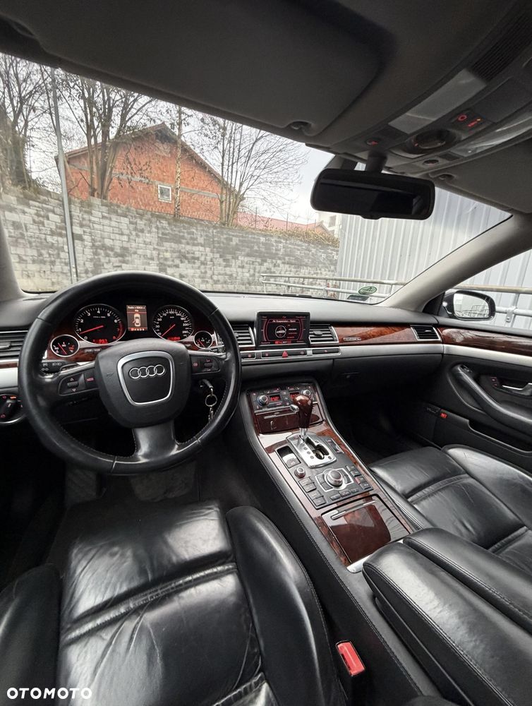 Audi A8 6.0 Quattro - 7
