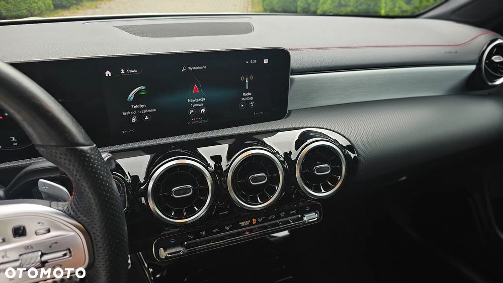 Mercedes-Benz CLA 200 AMG Line 7G-DCT - 10
