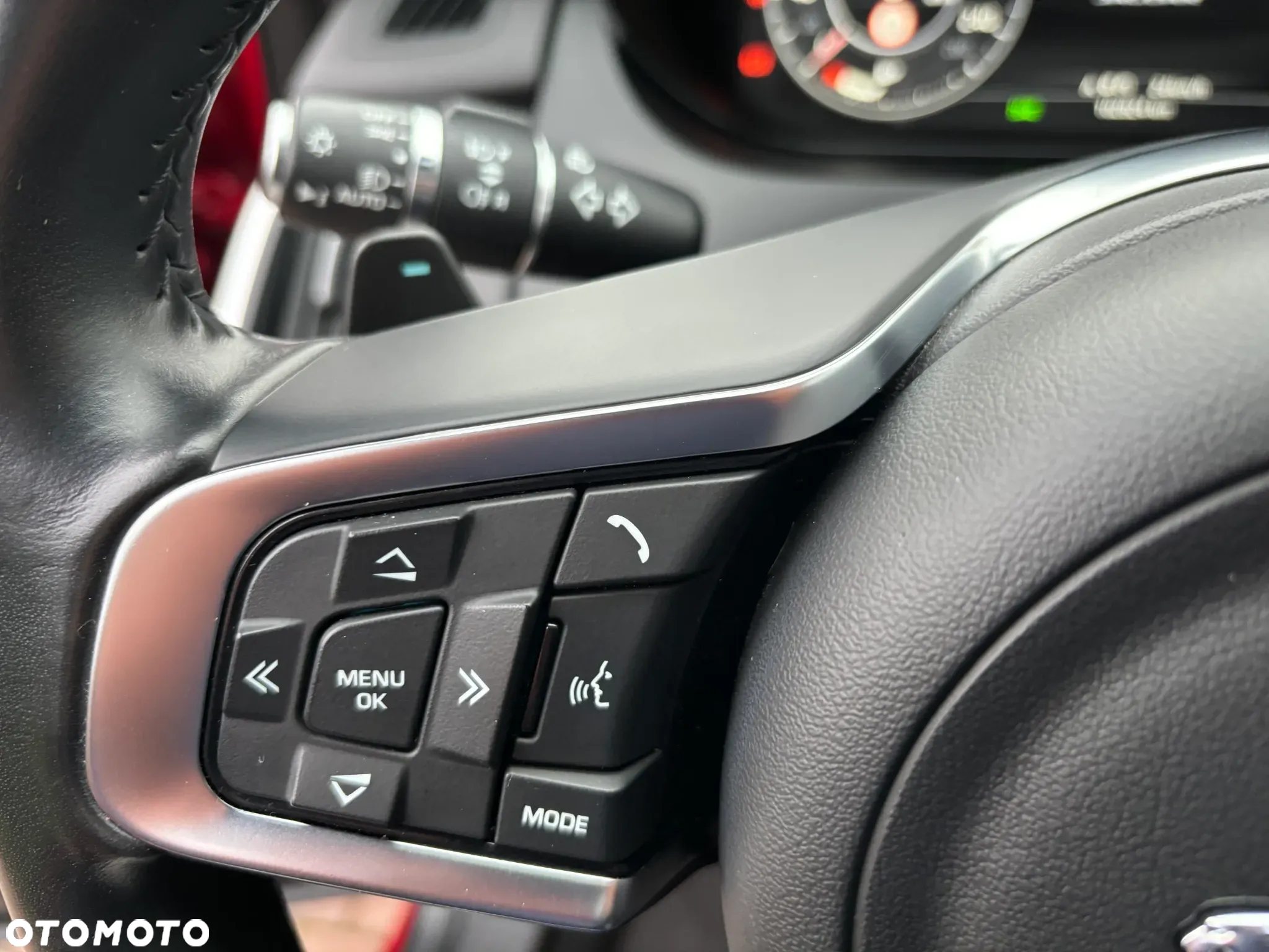 Jaguar E-Pace - 29