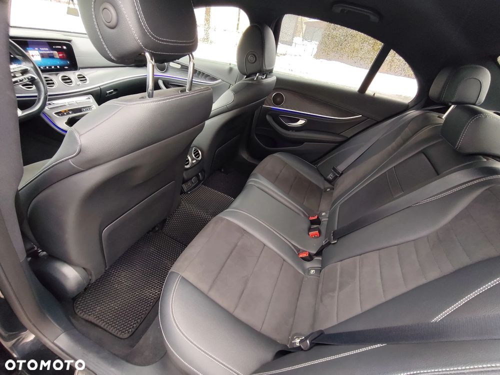 Mercedes-Benz Klasa E 220 d 4-Matic AMG - 15