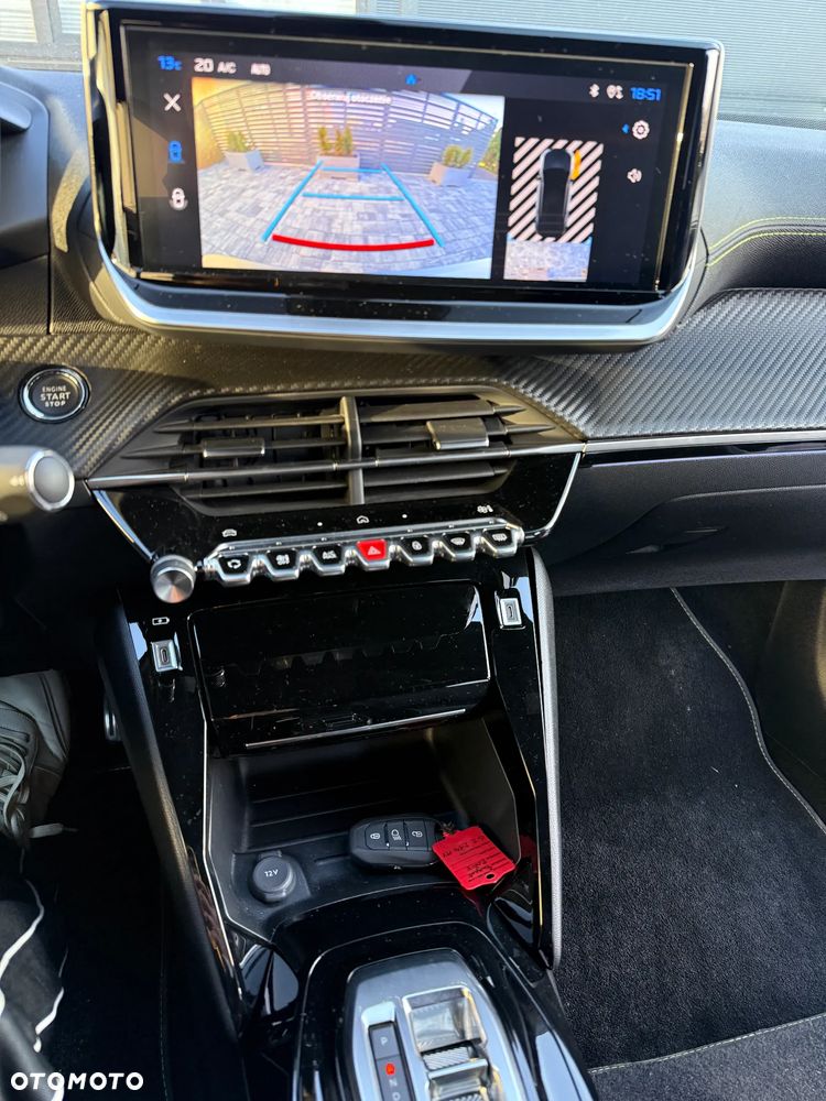 Peugeot 2008 GT+ - 24