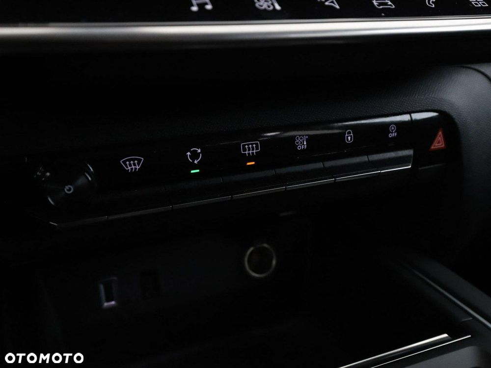 Citroën C5 Aircross 1.2 PureTech Live EAT8 - 29