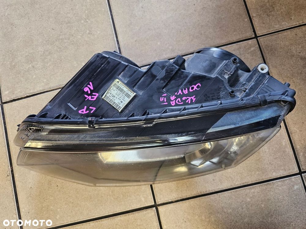LAMPA LEWY PRZÓD SKODA OCTAVIA III 3 EU - 4