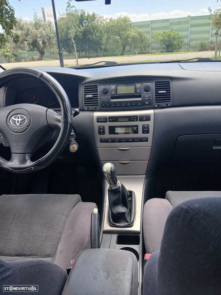 Toyota Corolla 2.0 D-4D Terra AC - 9