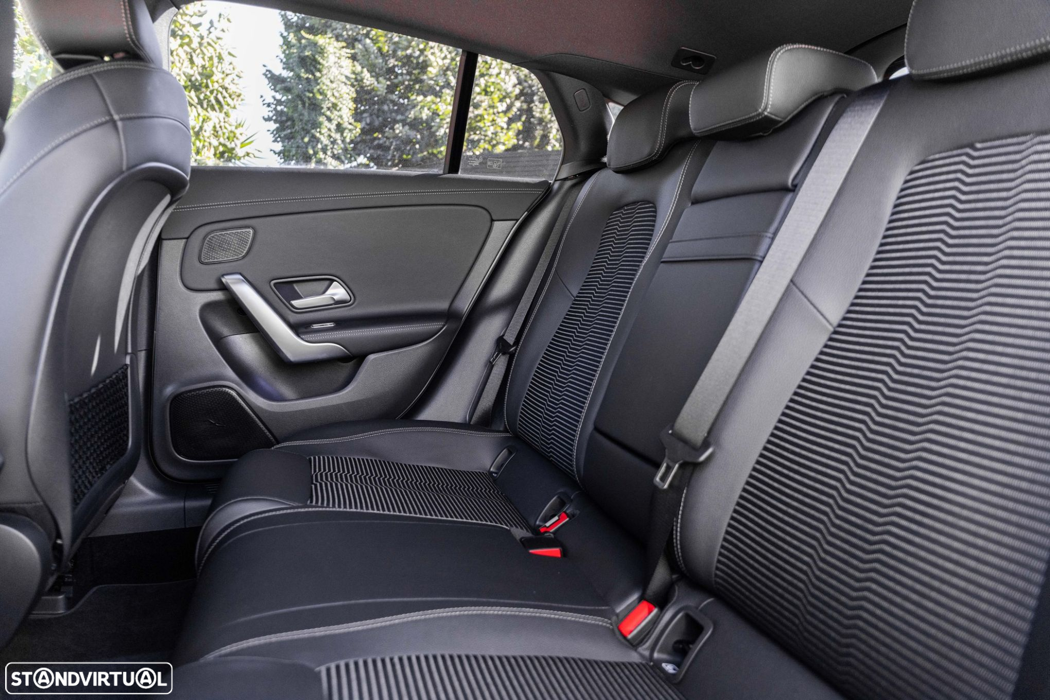 Mercedes-Benz CLA 200 - 52