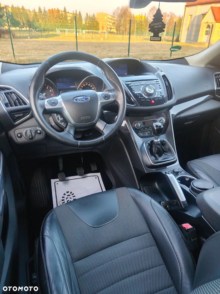 Ford Kuga 1.5 EcoBoost 2x4 Individual - 9
