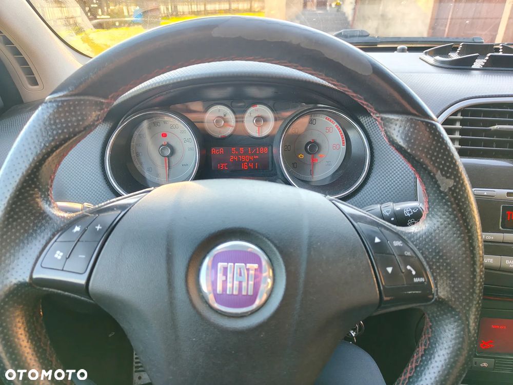 Fiat Bravo 1.9 Multijet 16V Sport - 24