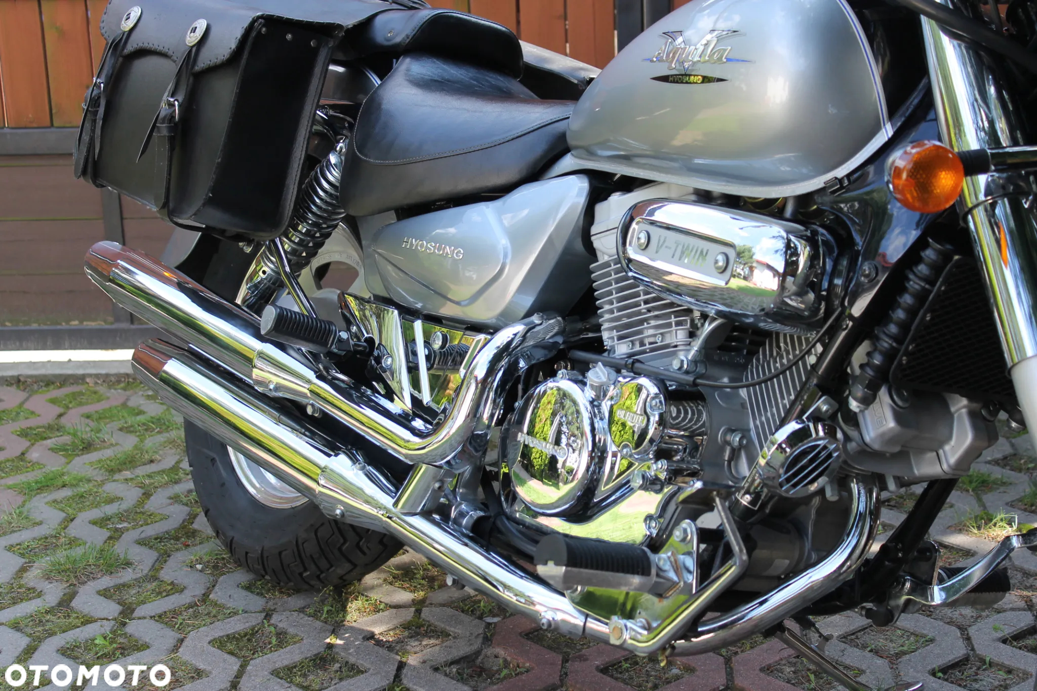 Hyosung GV - 14