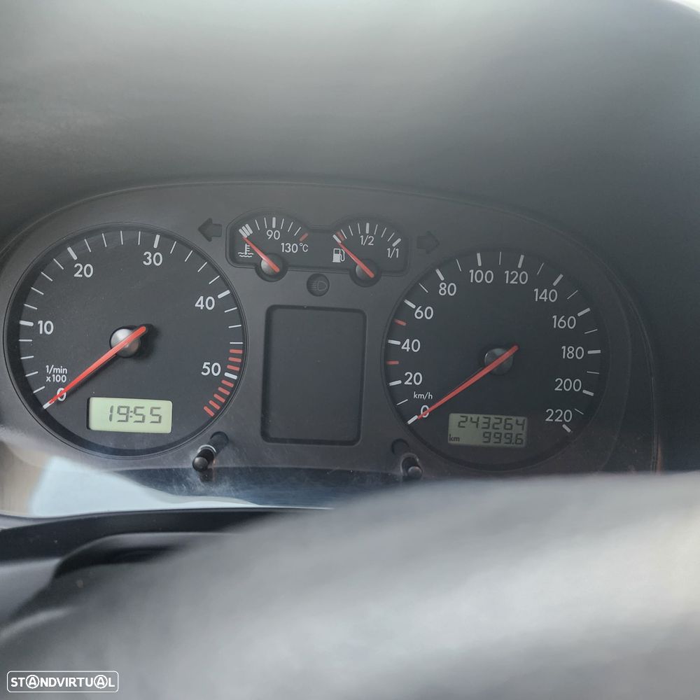 VW Golf 1.9 TDi GT Special - 2
