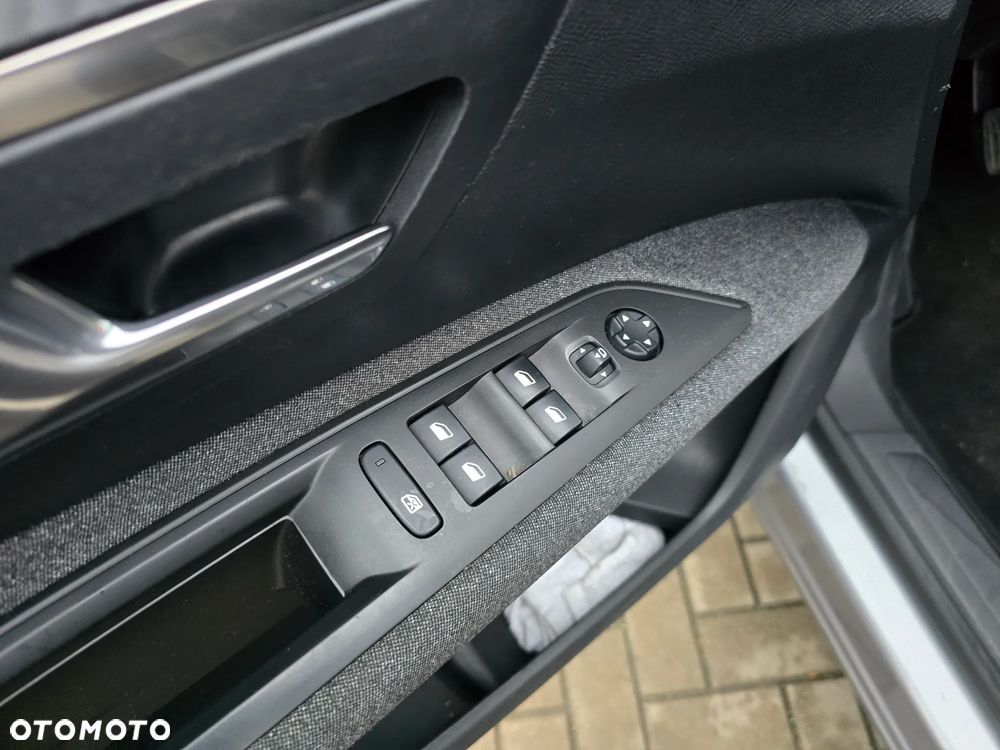 Peugeot 3008 - 24