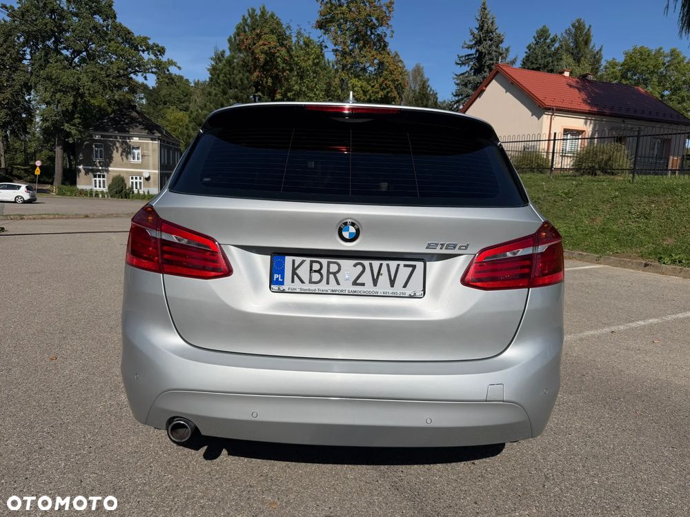 BMW Seria 2 218d - 6