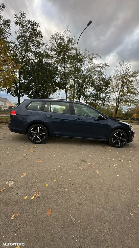 Volkswagen Golf 1.6 TDI BlueMotion Technology DSG Trendline - 4