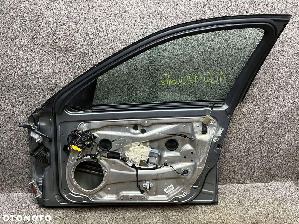 Drzwi prawy przod przednie szyba Mercedes W204 792U C792 792 100-120 umFe - 8