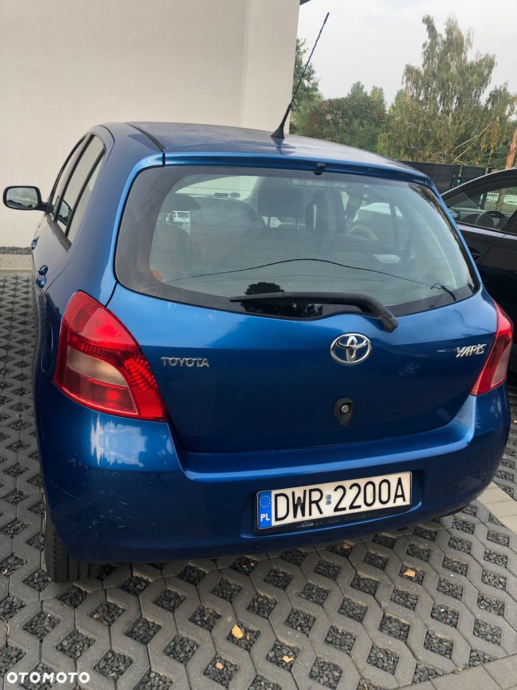 Toyota Yaris - 8