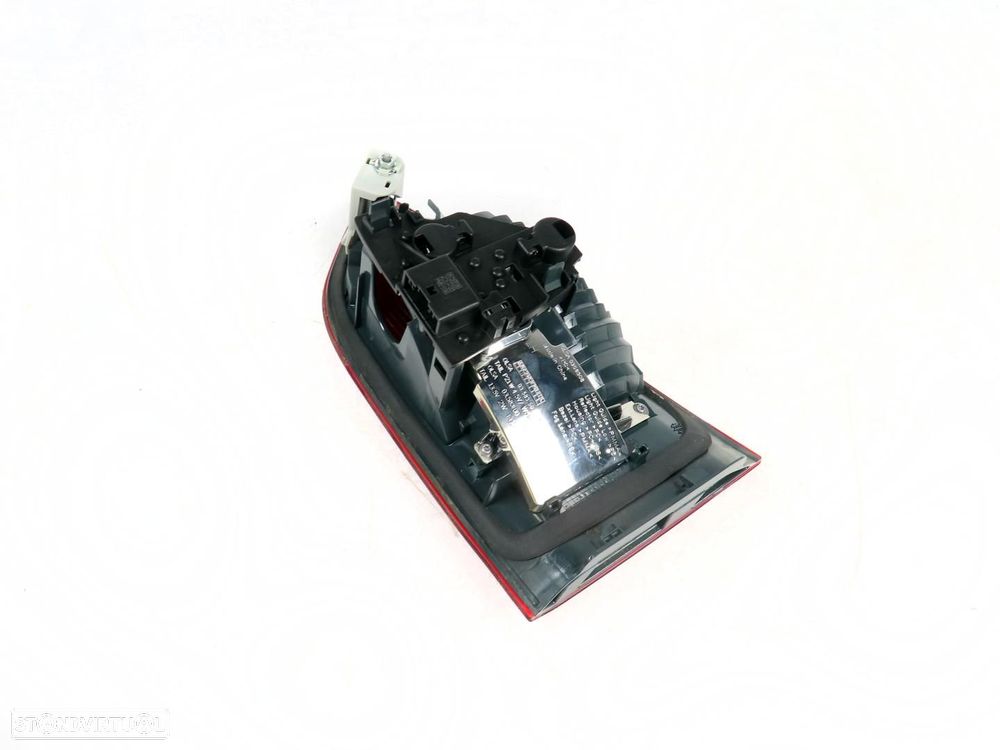 Farolim da mala Esquerdo Usado / Original BMW X1 (F49) 63217478071 - 4