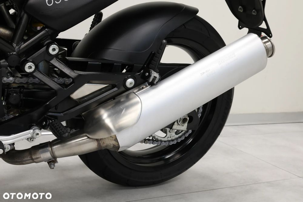 Ducati Monster - 37