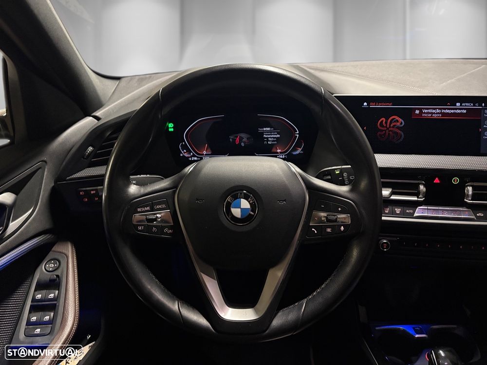 BMW 118 i Line Luxury Auto - 4