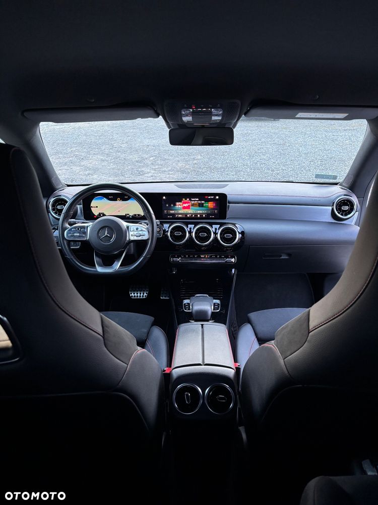 Mercedes-Benz CLA 220 AMG Line 7G-DCT - 10