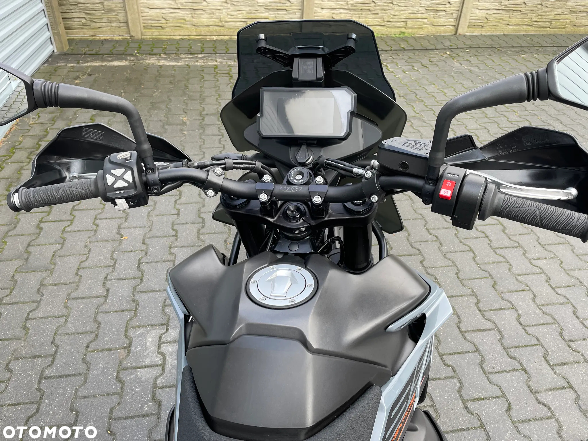 KTM Adventure - 11