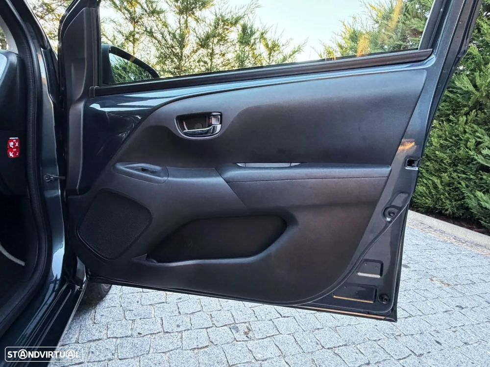 Toyota Aygo 1.0 X-Play - 23