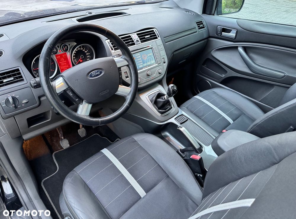 Ford Kuga 2.0 TDCi Titanium - 14