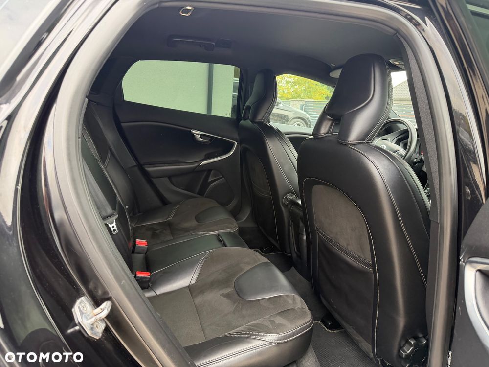 Volvo V40 - 23
