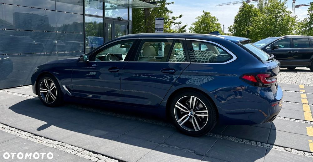 BMW Seria 5 520d xDrive Luxury Line sport - 30