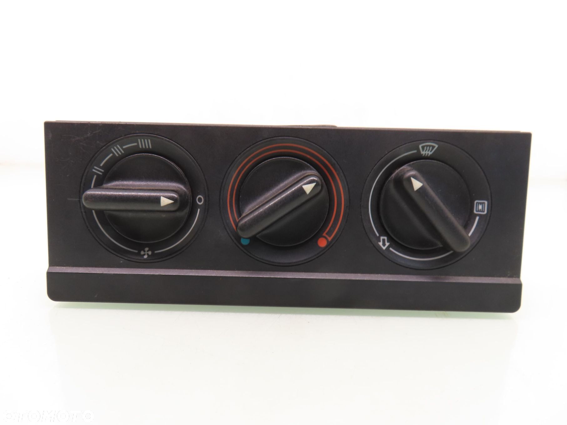 PANEL NAWIEWU AUDI 80 B4 8A1819073 - 1