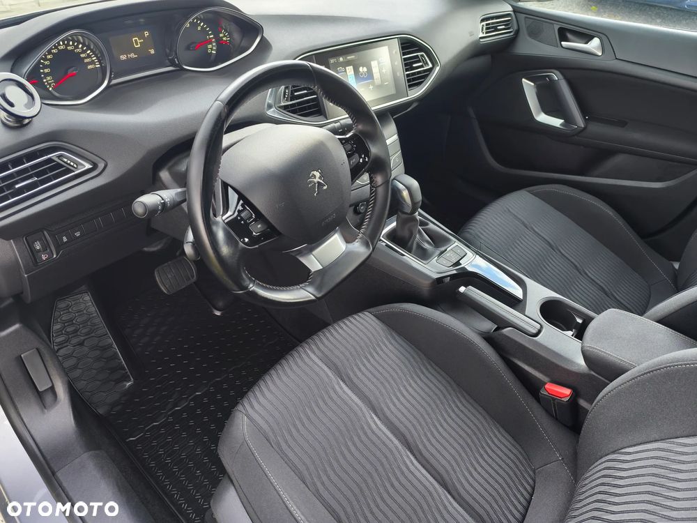 Peugeot 308 BlueHDi 120 EAT6 Stop & Start Allure - 8