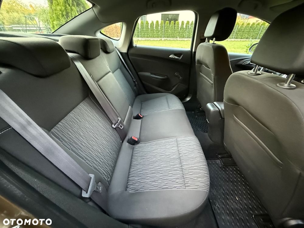 Opel Astra - 13