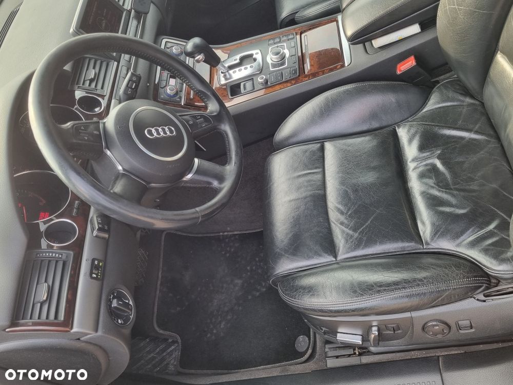 Audi A8 - 3