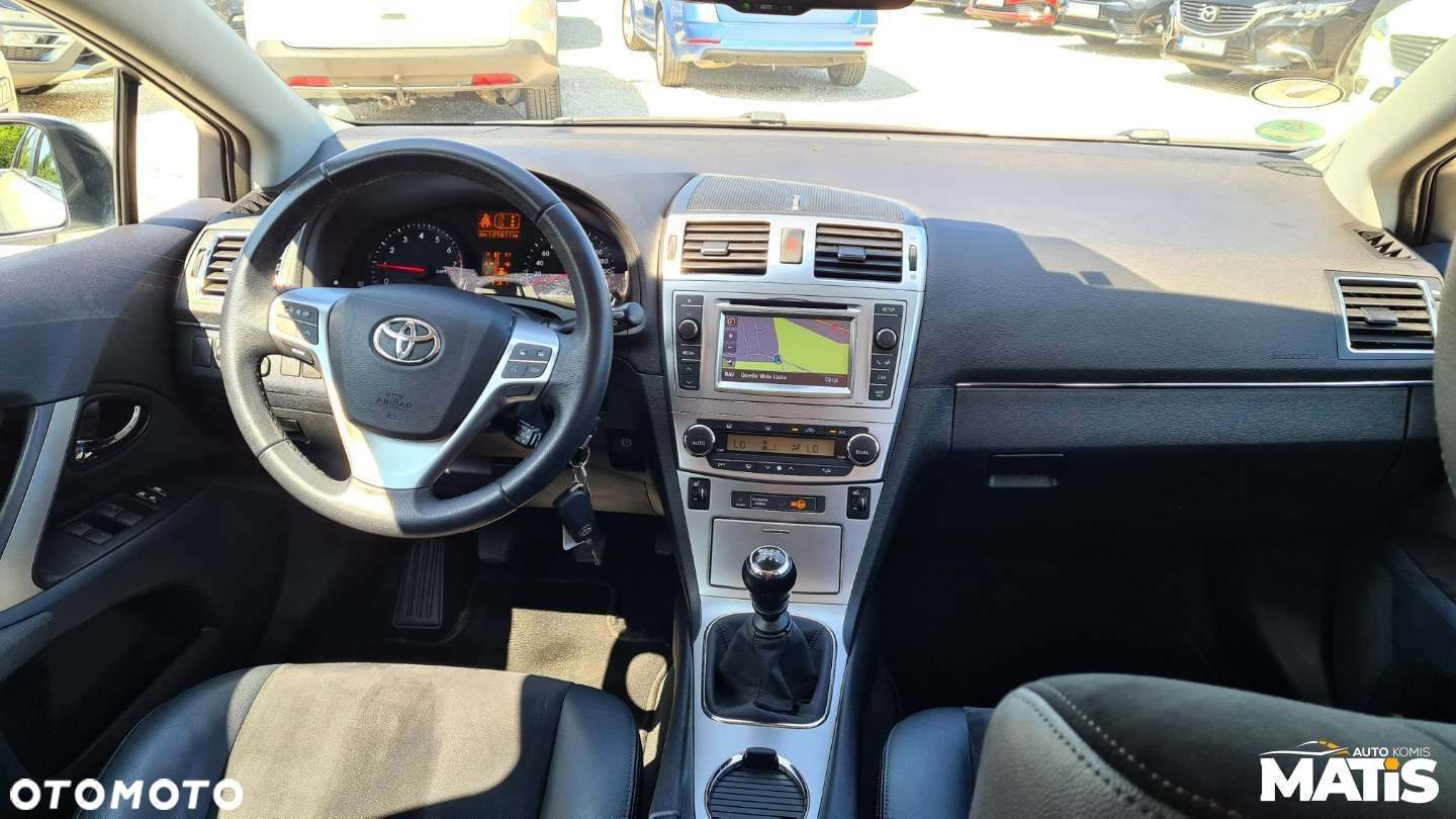 Toyota Avensis - 4
