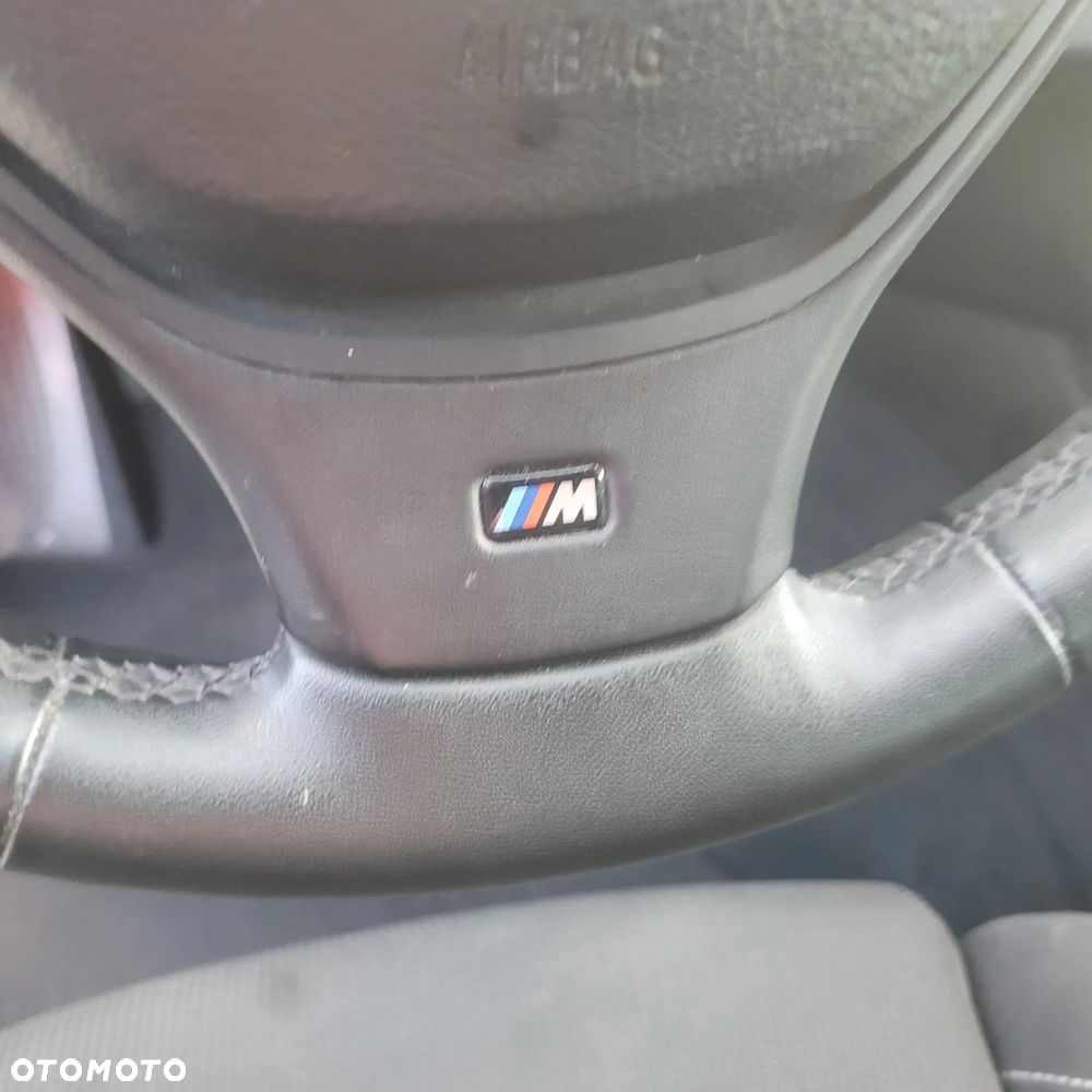 BMW Seria 5 525d - 24