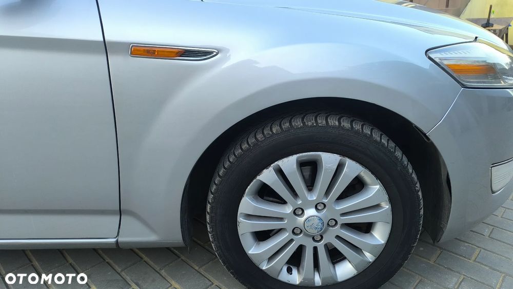 Ford Mondeo 2.0 TDCi Ambiente - 9