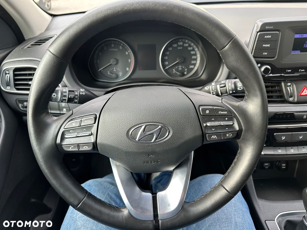 Hyundai i30 1.5 DPI Modern - 13