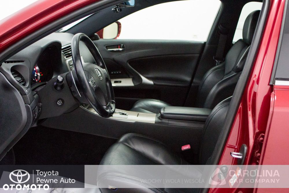 Lexus IS F Sport - 14