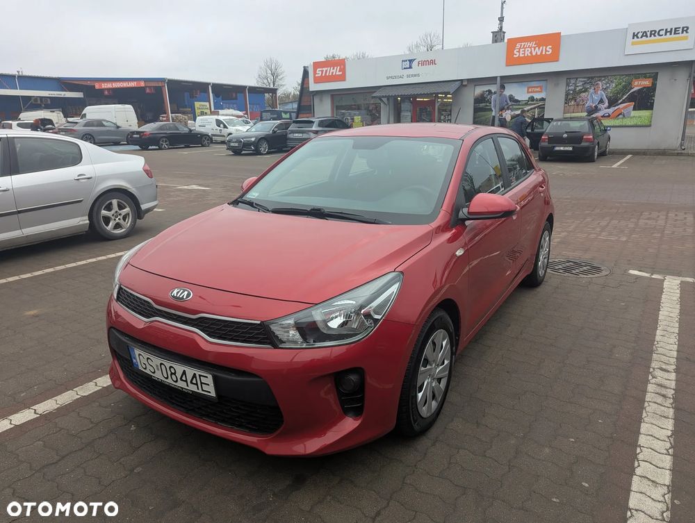 Kia Rio 1.2 L - 1